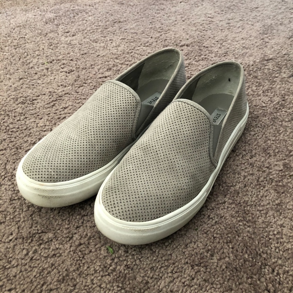 Steve Madden Slip Ons